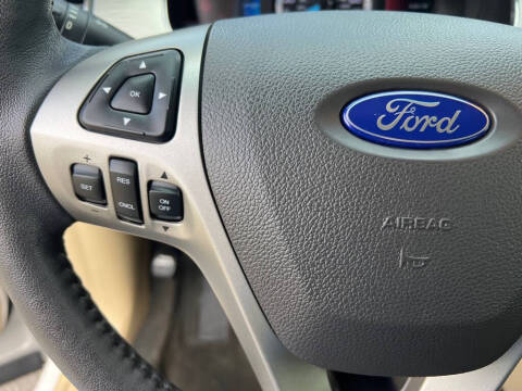 2016 Ford Taurus SEL