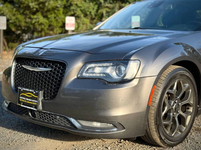 2018 Chrysler 300 S