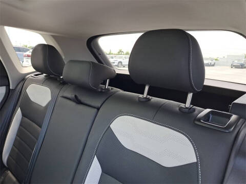 2025 Volkswagen Taos SEL 4Motion