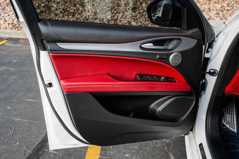 2021 Alfa Romeo Stelvio Ti Sport