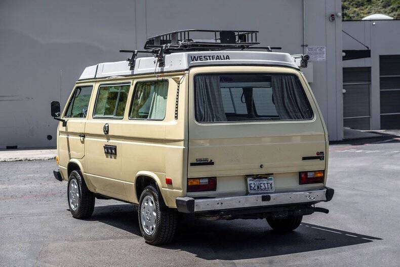 1982 Volkswagen Vanagon Camper