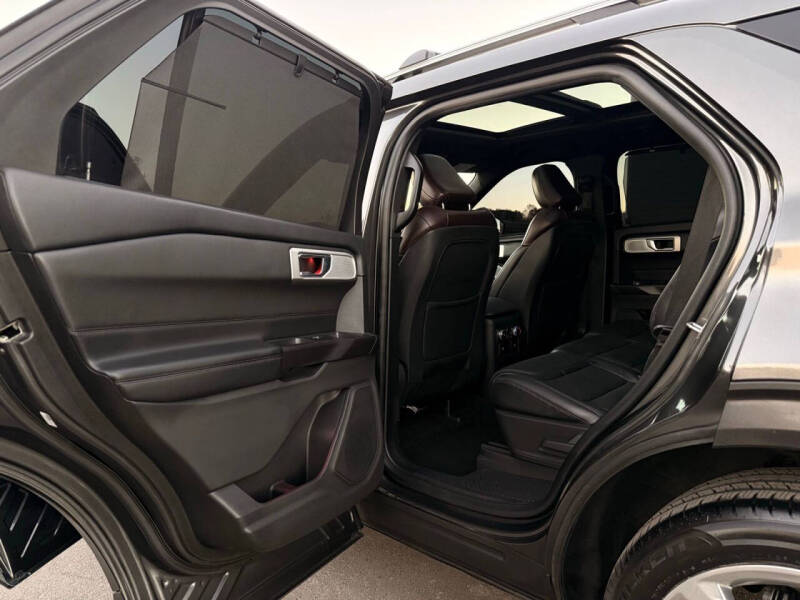 2020 Ford Explorer Platinum