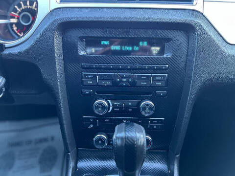 2013 Ford Mustang V6 Premium
