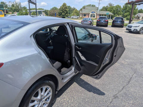 2016 Mazda MAZDA3 i Sport