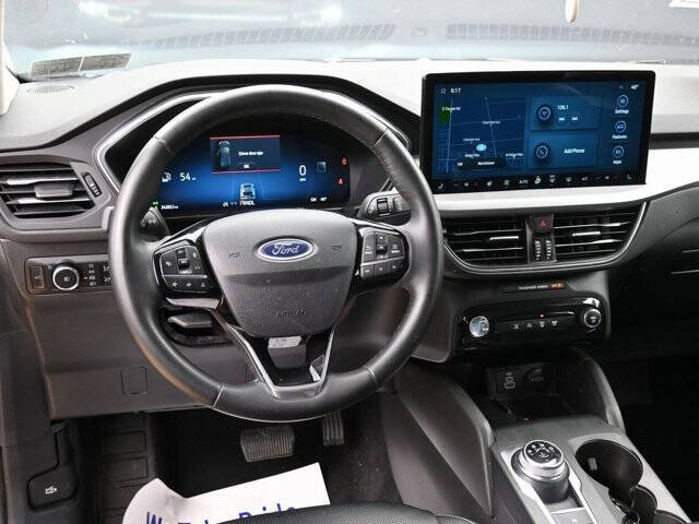 2025 Ford Escape Platinum
