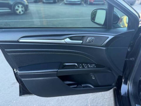 2020 Ford Fusion Hybrid Titanium