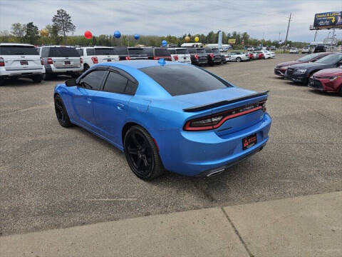 2016 Dodge Charger SXT