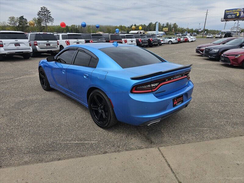 2016 Dodge Charger SXT