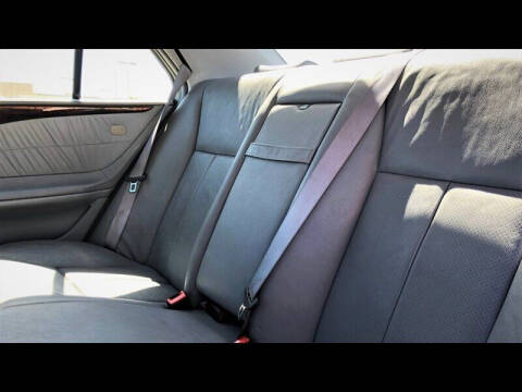 2000 Mercedes-Benz E-Class E 320