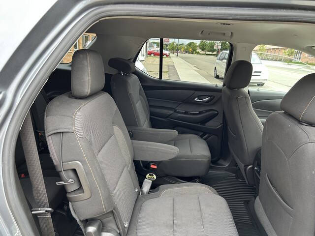 2018 Chevrolet Traverse LT Cloth