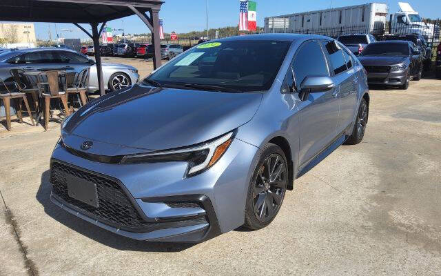 2024 Toyota Corolla SE's photo