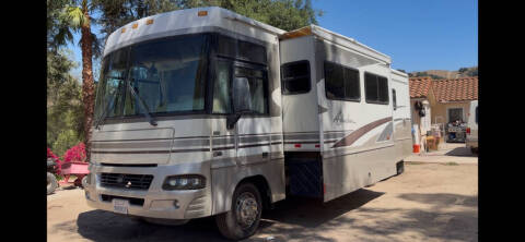 2003 Winnebago Adventurer