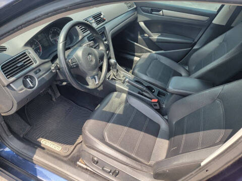 2014 Volkswagen Passat 2.5L Wolfsburg Edition