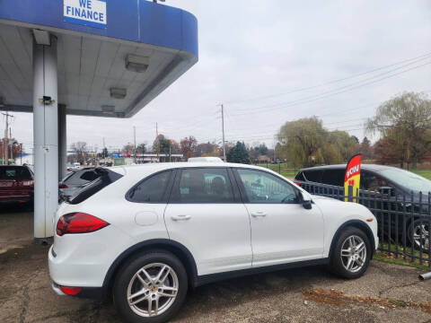 2014 Porsche Cayenne Platinum