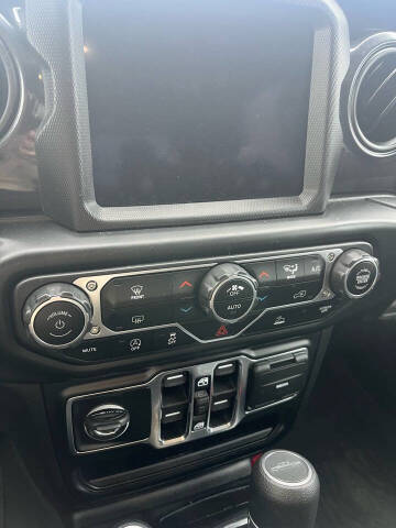 2022 Jeep Gladiator Altitude