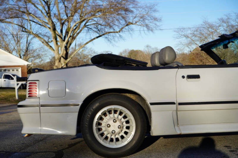 1989 Ford Mustang