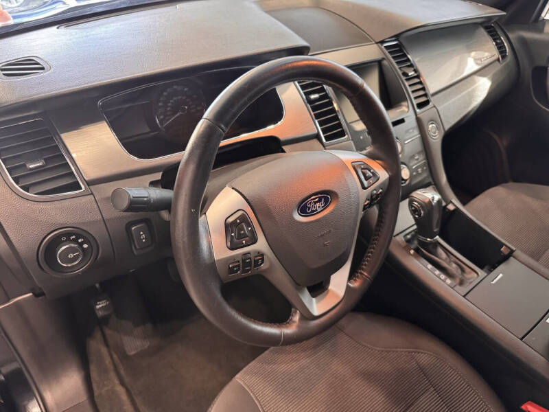 2014 Ford Taurus SEL