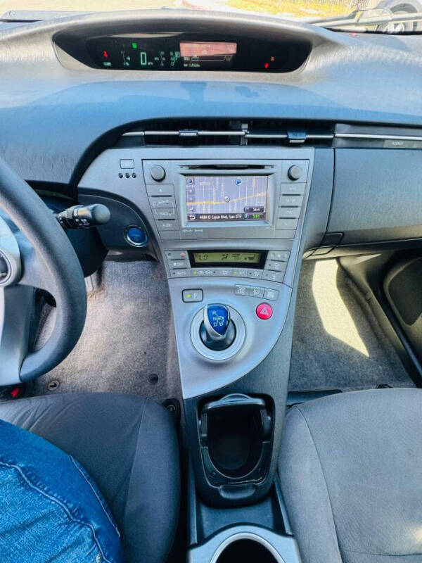 2012 Toyota Prius Three