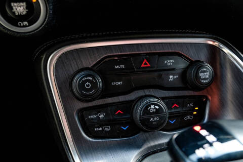 2018 Dodge Challenger SXT