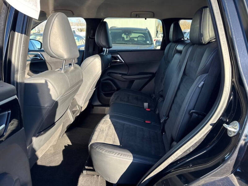 2022 Mitsubishi Outlander SE