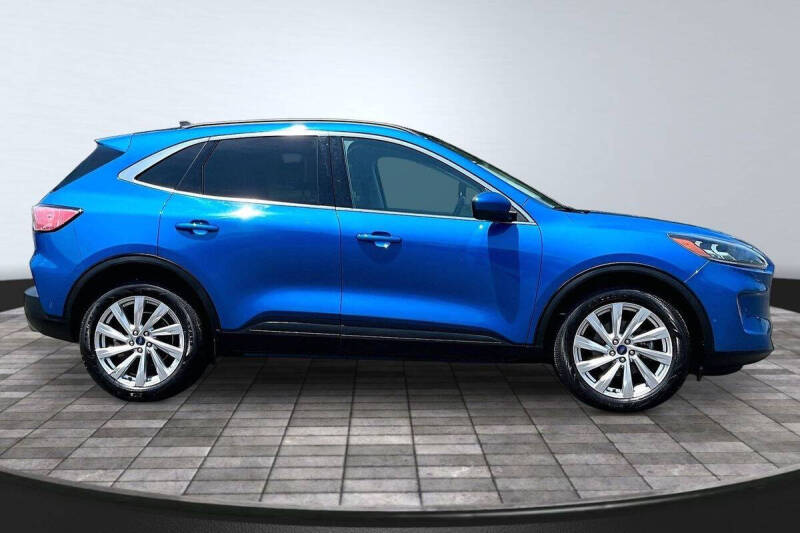 2021 Ford Escape Hybrid Titanium
