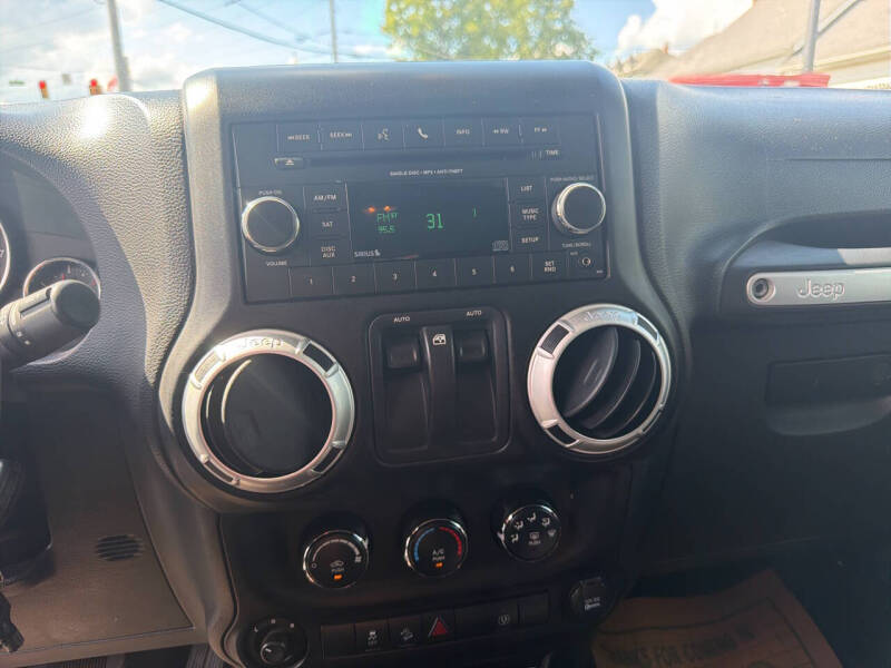 2013 Jeep Wrangler Sahara