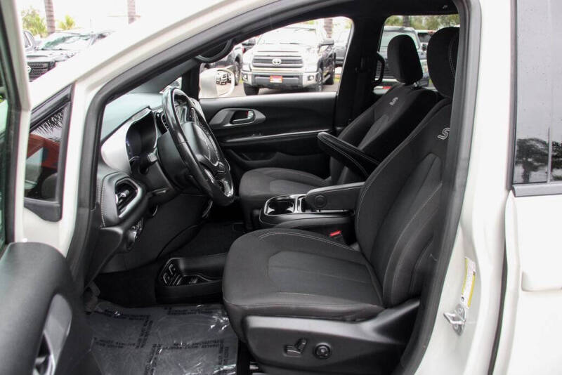 2021 Chrysler Pacifica Touring