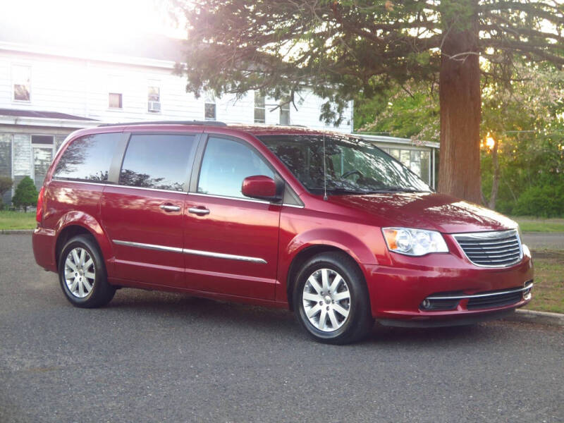 2016 Chrysler Town and Country Touring