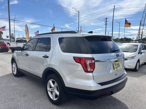 2018 Ford Explorer
