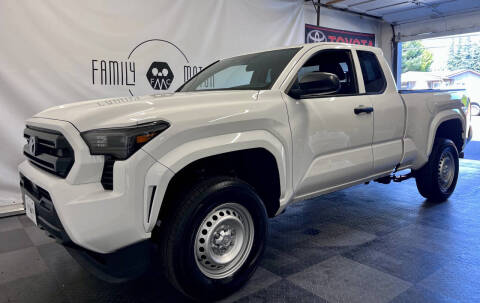 2024 Toyota Tacoma SR