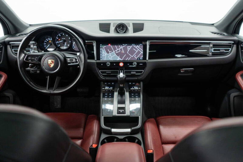 2023 Porsche Macan