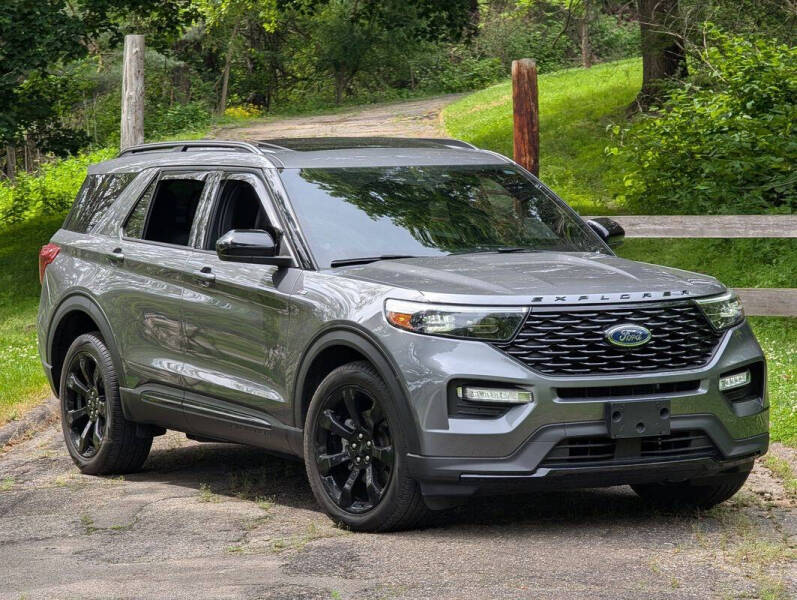 2024 Ford Explorer ST-Line