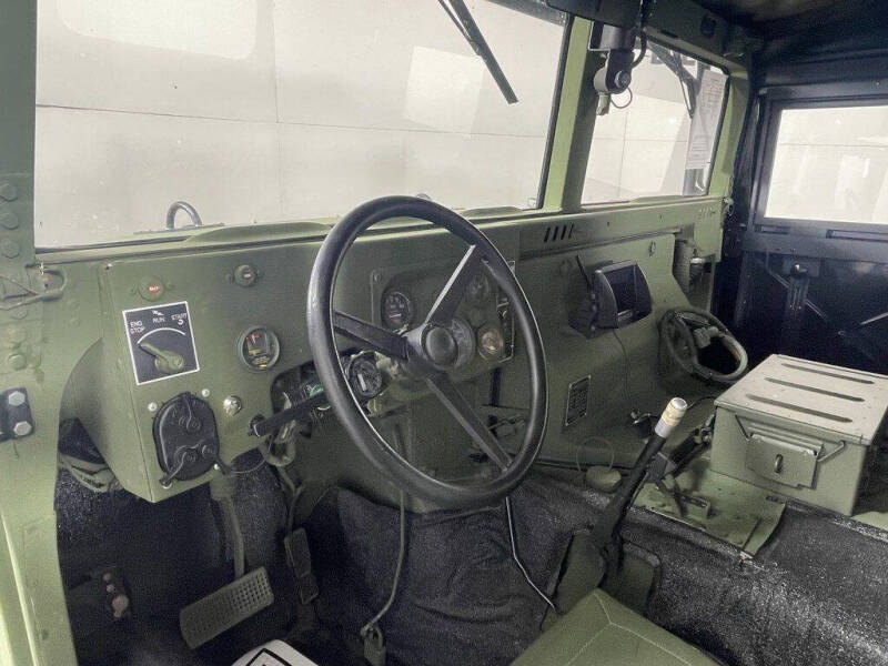 2006 AM General Hummer