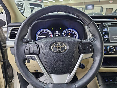 2016 Toyota Highlander