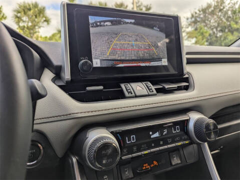 2025 Toyota RAV4 Hybrid XLE Premium