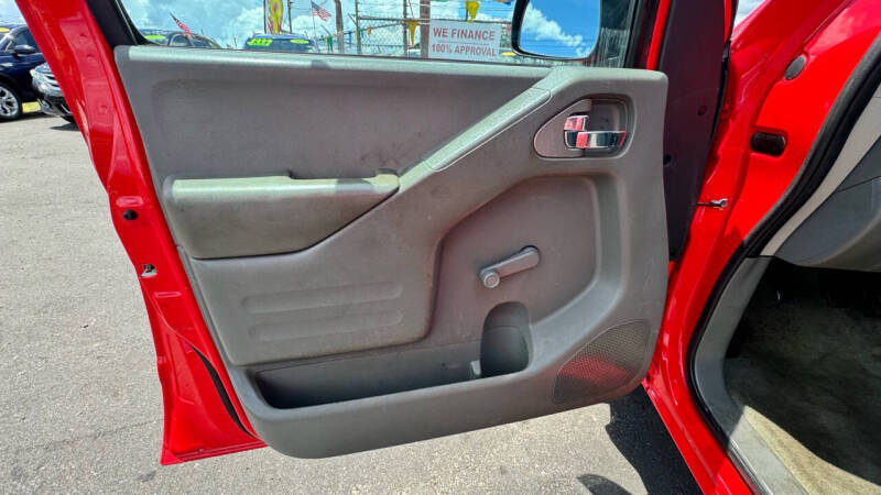 2017 Nissan Frontier SV