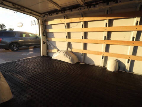 2024 GMC Savana 2500