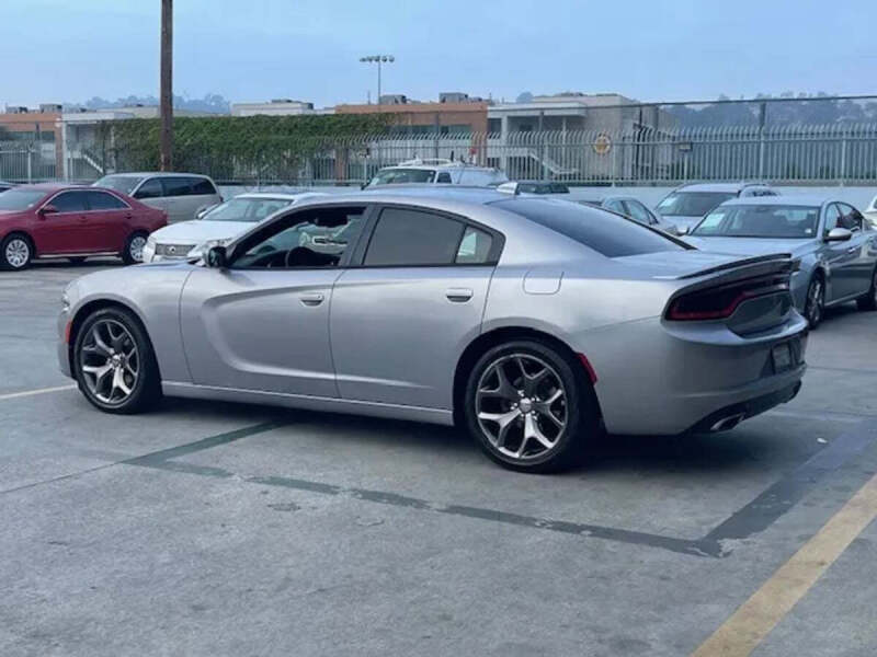 2016 Dodge Charger SXT