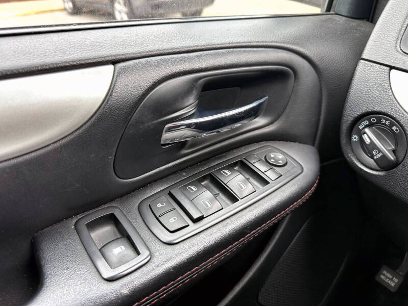 2015 Dodge Grand Caravan R/T