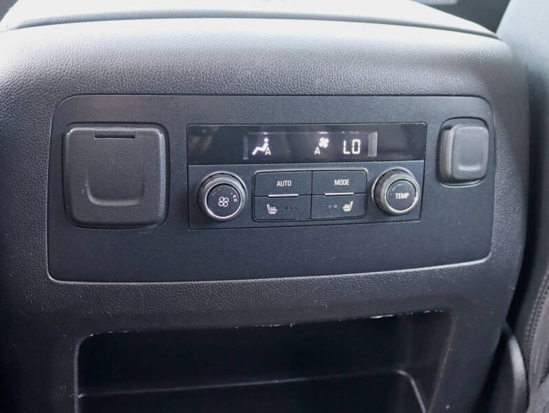 2020 GMC Yukon XL SLT