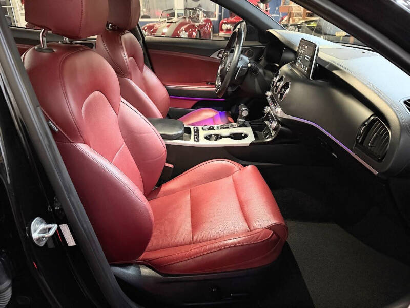 2018 Kia Stinger GT1