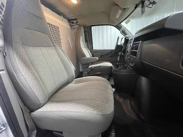 2026 GMC Savana 2500