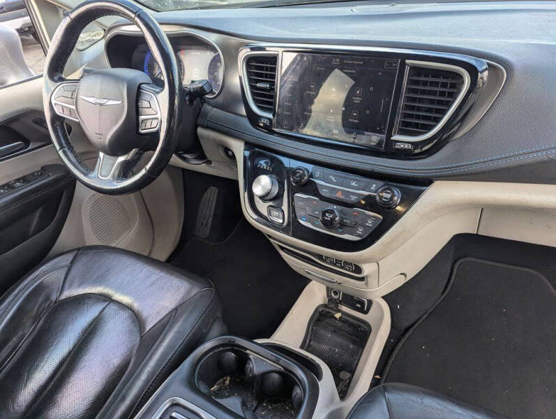 2021 Chrysler Pacifica Touring L
