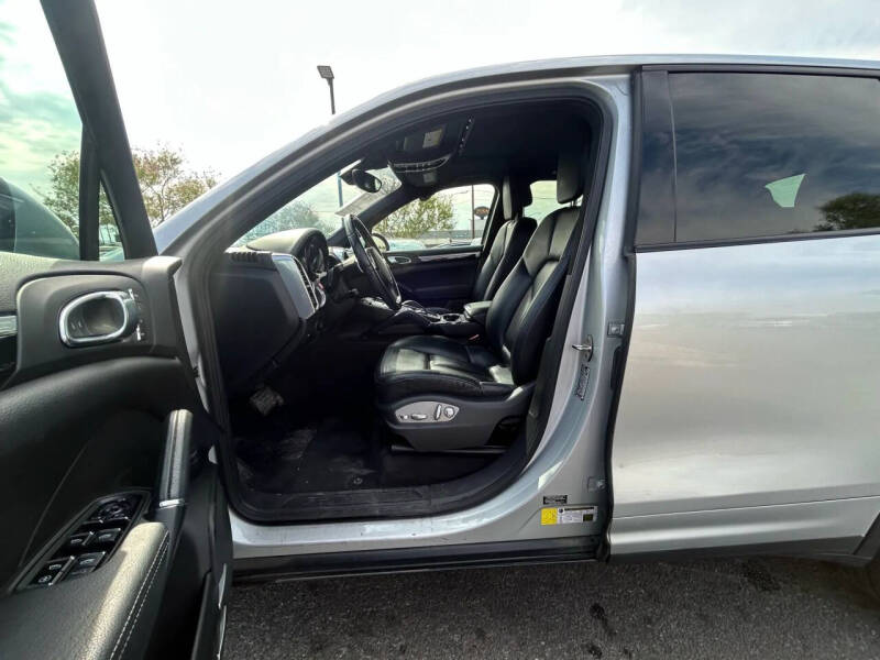 2012 Porsche Cayenne Tiptronic