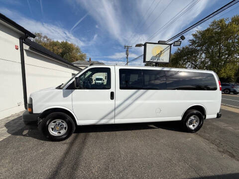2022 Chevrolet Express LS 3500