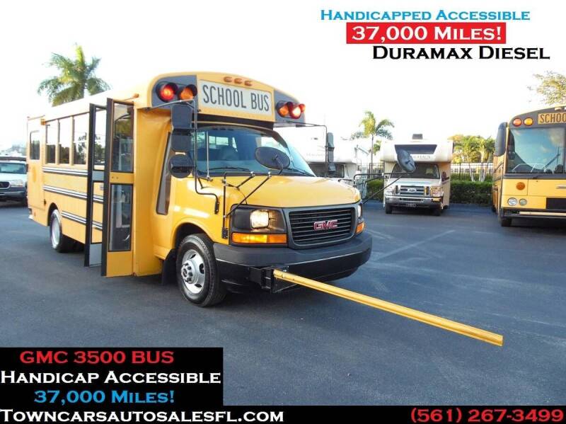2009 Thomas Built Buses Savana 3500  for sale at Town Cars Auto Sales in West Palm Beach FL