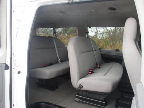 2009 Ford E-Series E-150 XLT