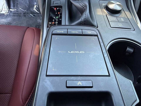 2023 Lexus IS 300
