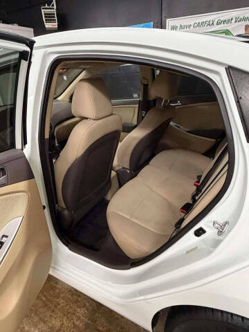 2014 Hyundai Accent GLS