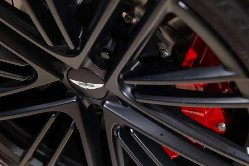 2025 Aston Martin Vantage